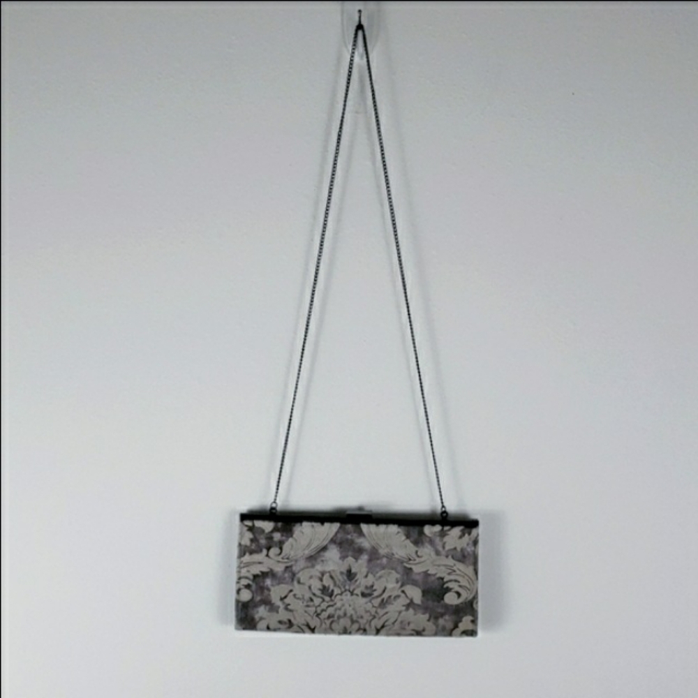 S O L D Floral Damask Clutch wChain Strap - Picture 2 of 10